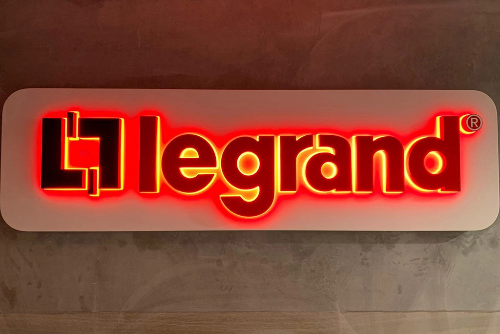 Mithatpaşa Tabelacı